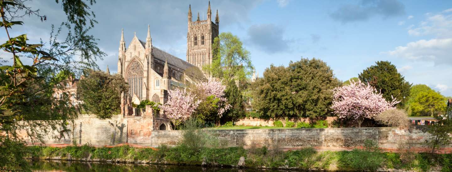 worcestershire worcester cathedral across river severn